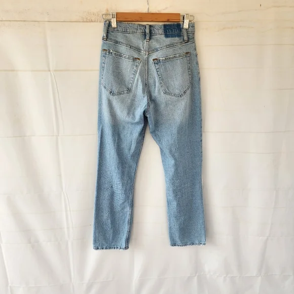 Abercrombie And Fitch The Ankle Straight Ultra High Rise Jeans - Picture 11 of 12